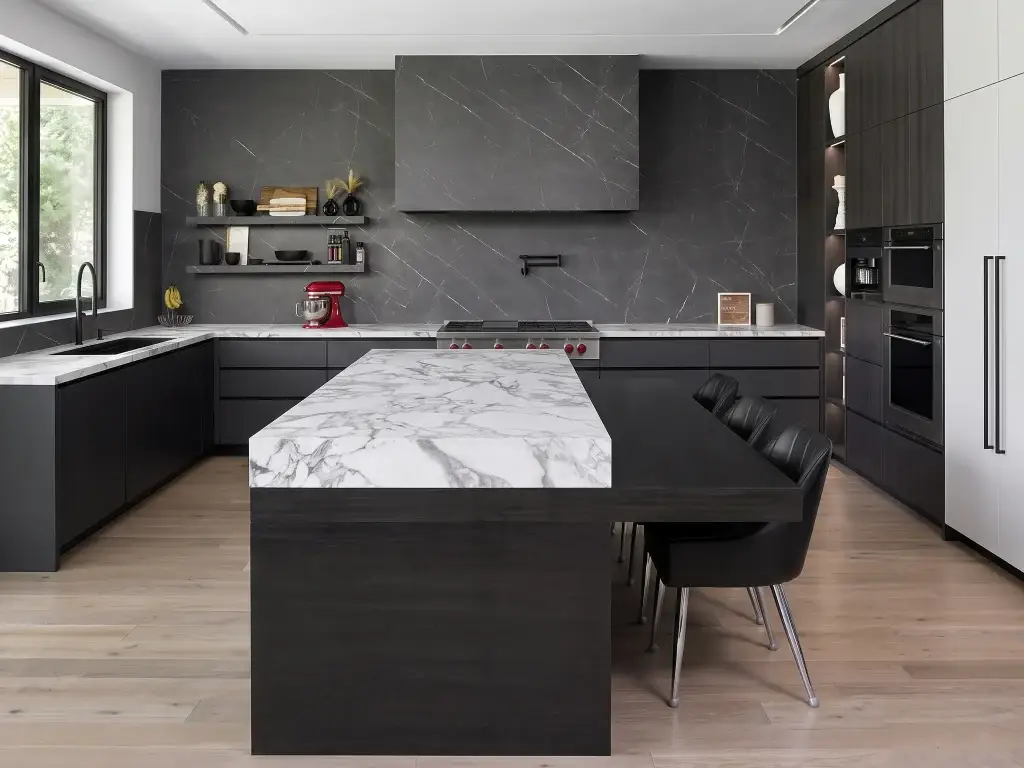 High-end factory showroom display showcasing an integratedmix of dark wood veneer slab kitchen cabinet doors and contrasting matte white panels with micro-reveal gaps.